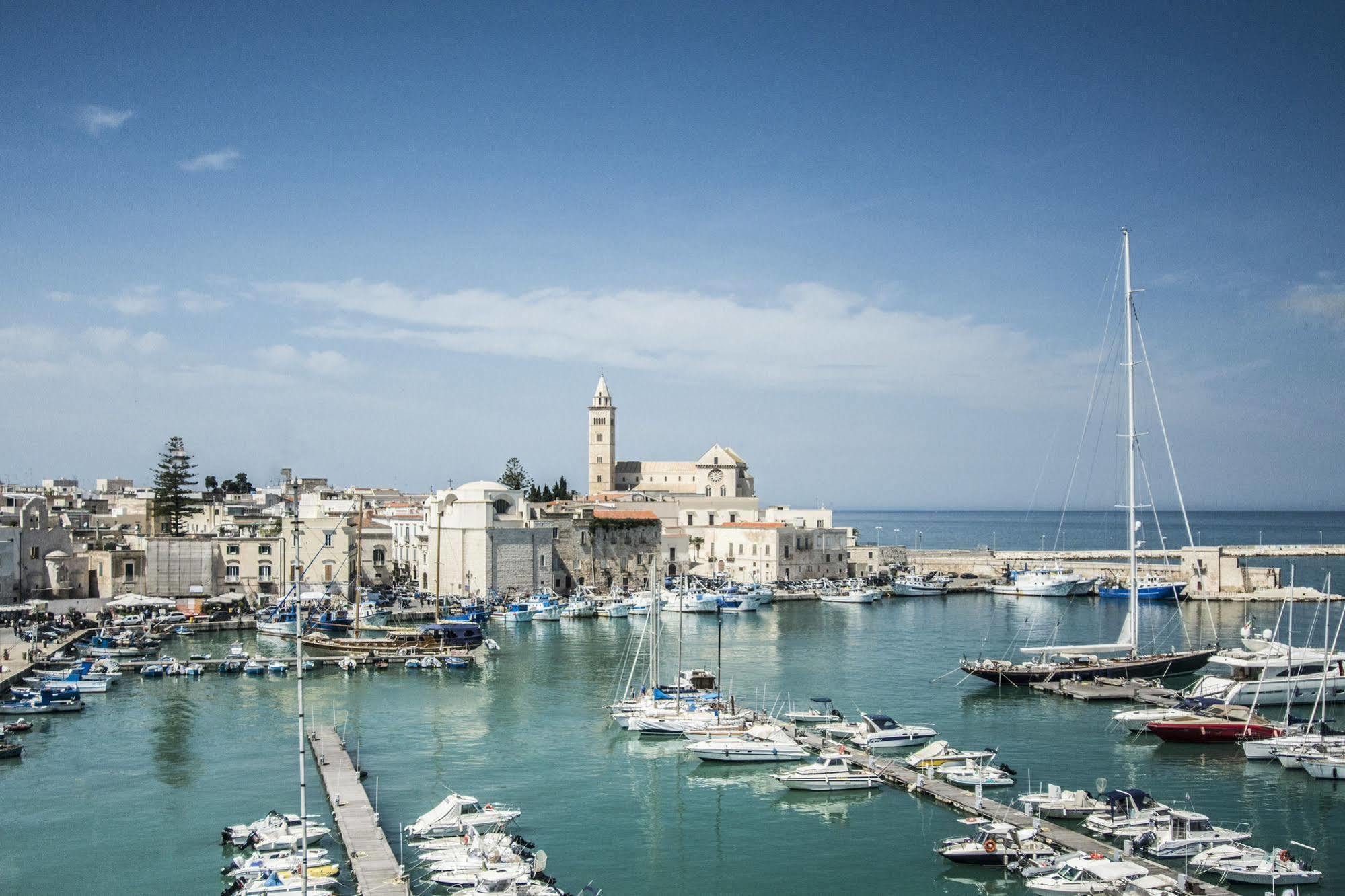 Terra Del Sole Bed & Breakfast Trani Bagian luar foto