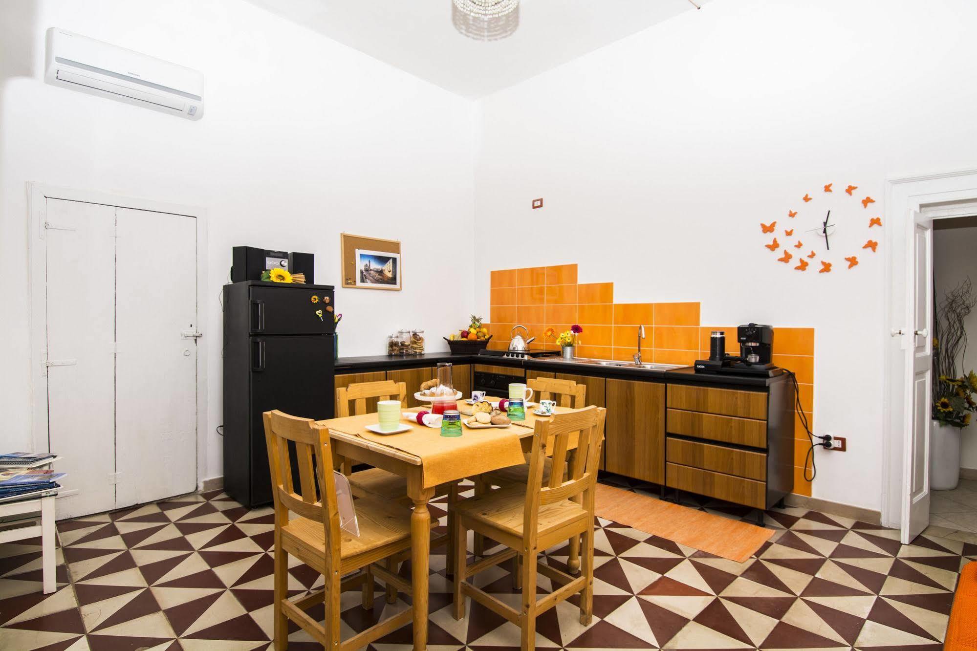 Terra Del Sole Bed & Breakfast Trani Bagian luar foto