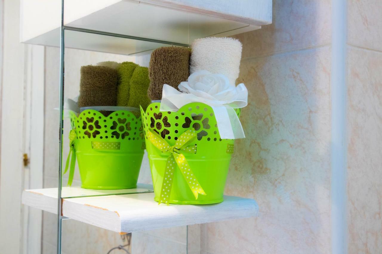 Terra Del Sole Bed & Breakfast Trani Bagian luar foto