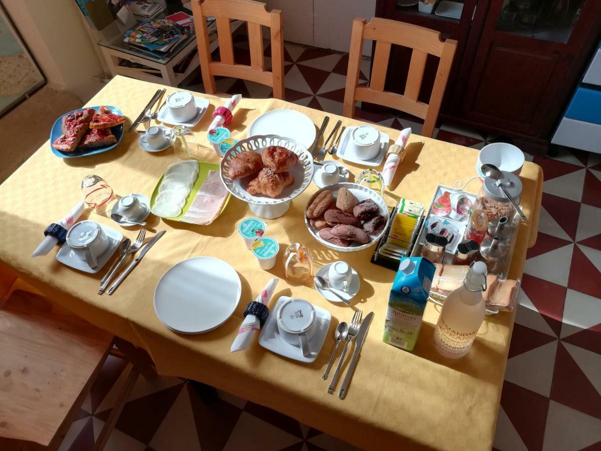 Terra Del Sole Bed & Breakfast Trani Bagian luar foto